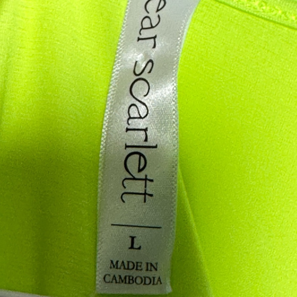 Dear Scarlett Neon Yellow-Green V-Neck Flutter Bell Sleeve Tunic Top Large NWT‎ - Picture 8 of 12